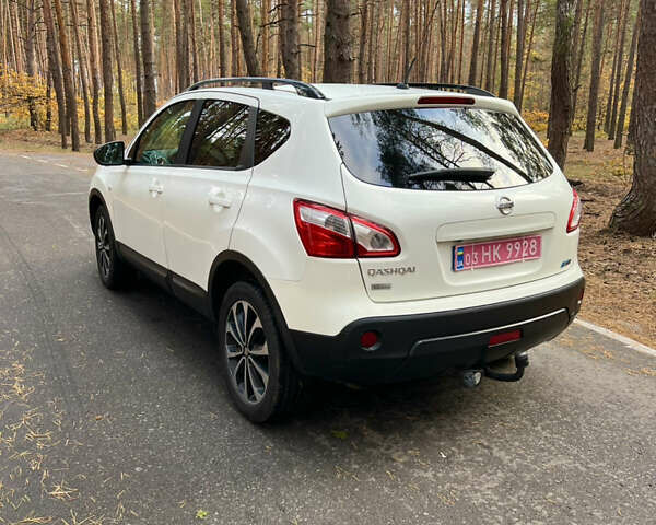 Ниссан Кашкай 2013 в Решетиловке на Automoto.ua Белый Ниссан Кашкай, объемом двигателя 1.6 л и пробегом 228 тыс. км за 11400 $, фото 7 на Automoto.ua