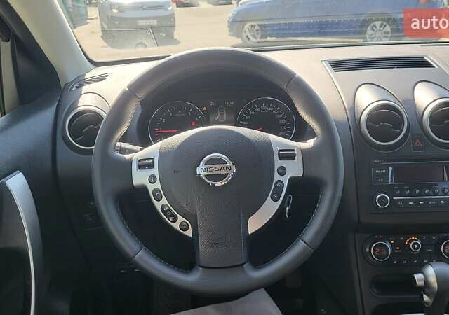 Білий Ніссан Кашкай, об'ємом двигуна 1.6 л та пробігом 295 тис. км за 10500 $, фото 1 на Automoto.ua