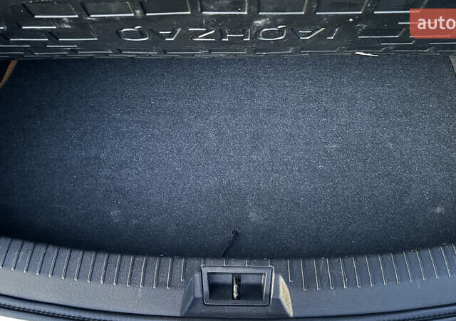 Белый Ниссан Кашкай, объемом двигателя 1.6 л и пробегом 231 тыс. км за 12399 $, фото 26 на Automoto.ua