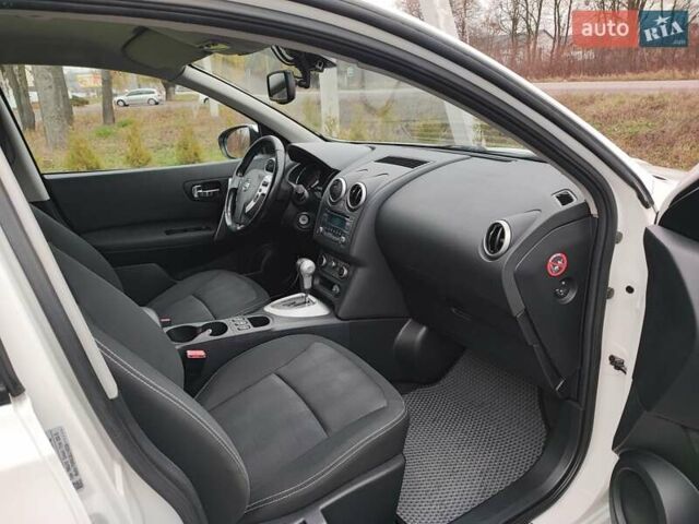 Білий Ніссан Кашкай, об'ємом двигуна 2 л та пробігом 128 тис. км за 11800 $, фото 27 на Automoto.ua