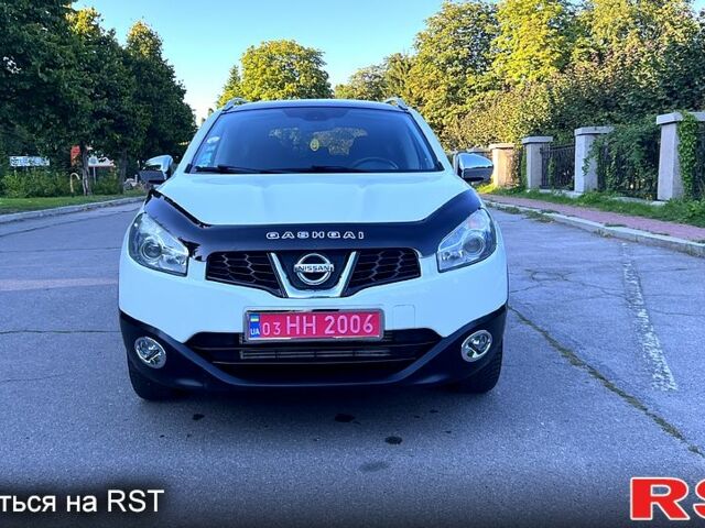 Белый Ниссан Кашкай, объемом двигателя 1.6 л и пробегом 174 тыс. км за 11900 $, фото 1 на Automoto.ua