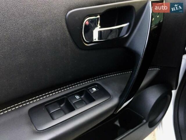 Белый Ниссан Кашкай, объемом двигателя 1.5 л и пробегом 202 тыс. км за 12500 $, фото 8 на Automoto.ua