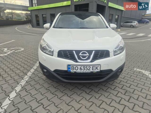 Ниссан Кашкай 2013 в Тернополе на Automoto.ua Белый Ниссан Кашкай, объемом двигателя 2 л и пробегом 135 тыс. км за 10900 $, фото 1 на Automoto.ua