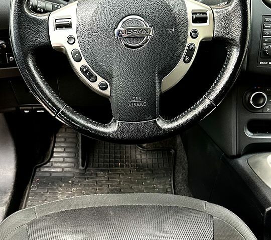 Белый Ниссан Кашкай, объемом двигателя 2 л и пробегом 127 тыс. км за 12500 $, фото 5 на Automoto.ua
