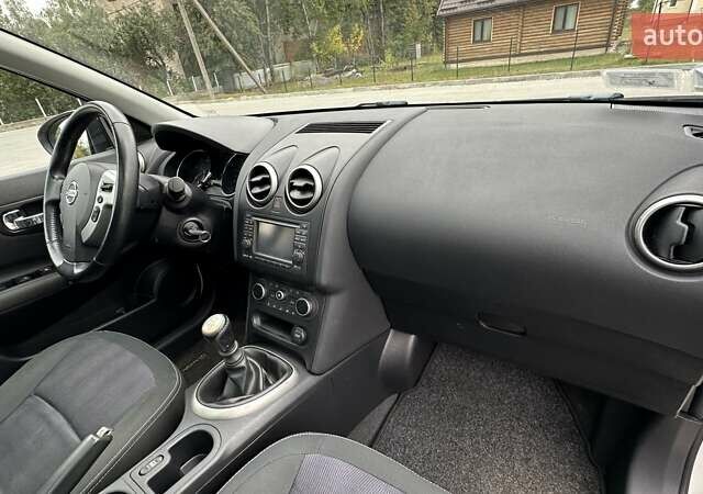 Белый Ниссан Кашкай, объемом двигателя 1.5 л и пробегом 229 тыс. км за 10850 $, фото 58 на Automoto.ua