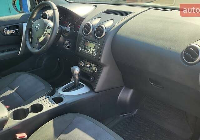 Білий Ніссан Кашкай, об'ємом двигуна 1.6 л та пробігом 295 тис. км за 10500 $, фото 18 на Automoto.ua