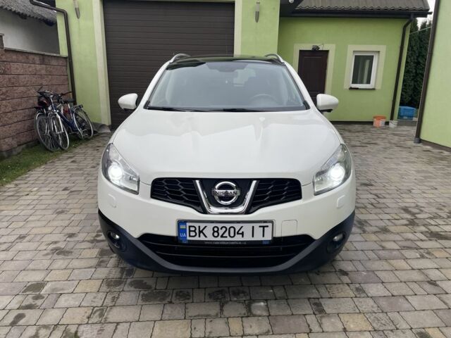 Білий Ніссан Кашкай, об'ємом двигуна 1.6 л та пробігом 253 тис. км за 12950 $, фото 1 на Automoto.ua