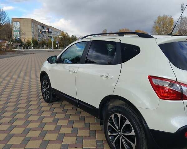 Белый Ниссан Кашкай, объемом двигателя 1.5 л и пробегом 186 тыс. км за 11900 $, фото 14 на Automoto.ua