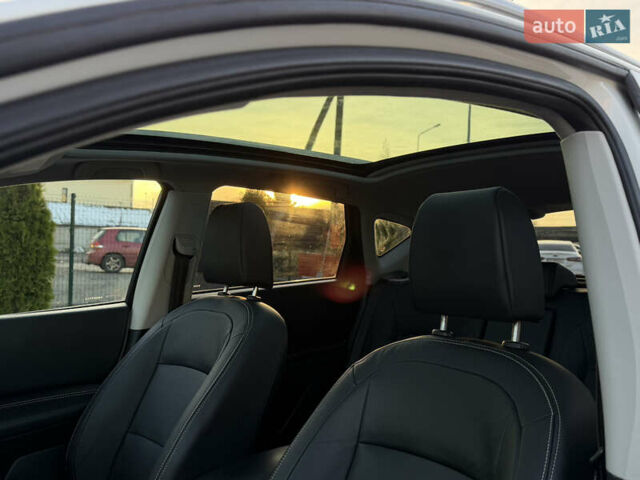 Белый Ниссан Кашкай, объемом двигателя 1.5 л и пробегом 220 тыс. км за 13500 $, фото 36 на Automoto.ua