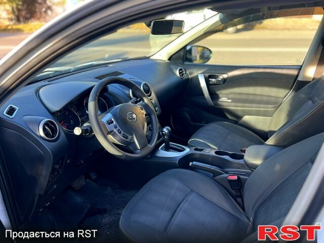 Ниссан Кашкай 2013 в Кропивницком (Кировограде) на Automoto.ua Белый Ниссан Кашкай, объемом двигателя 1.6 л и пробегом 167 тыс. км за 10000 $, фото 10 на Automoto.ua