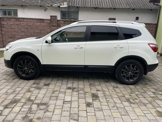 Білий Ніссан Кашкай, об'ємом двигуна 1.6 л та пробігом 253 тис. км за 12950 $, фото 3 на Automoto.ua
