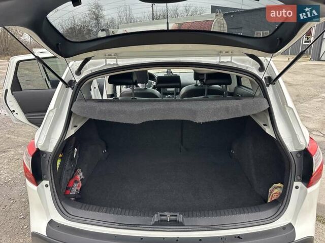 Белый Ниссан Кашкай, объемом двигателя 1.46 л и пробегом 225 тыс. км за 12350 $, фото 52 на Automoto.ua