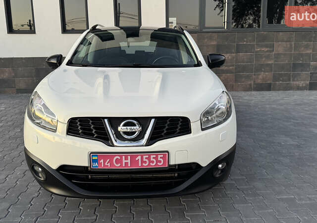 Белый Ниссан Кашкай, объемом двигателя 1.6 л и пробегом 231 тыс. км за 12399 $, фото 2 на Automoto.ua