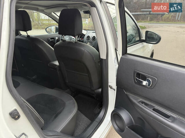 Білий Ніссан Кашкай, об'ємом двигуна 1.5 л та пробігом 177 тис. км за 12299 $, фото 10 на Automoto.ua