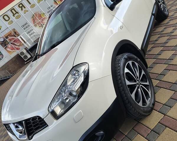 Белый Ниссан Кашкай, объемом двигателя 1.5 л и пробегом 186 тыс. км за 11900 $, фото 9 на Automoto.ua