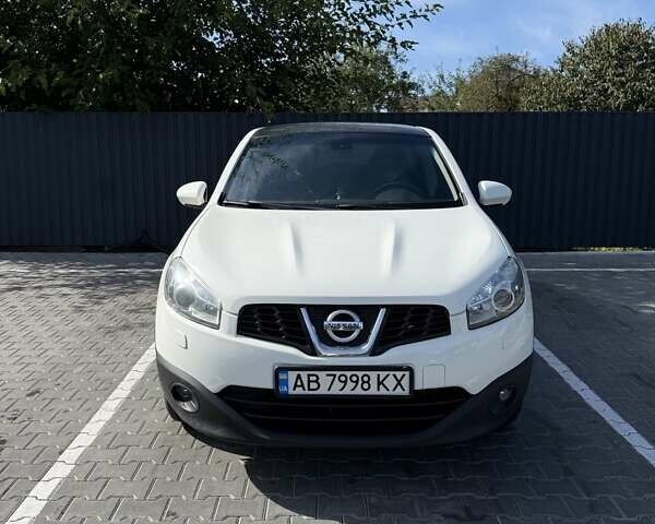 Белый Ниссан Кашкай, объемом двигателя 2 л и пробегом 178 тыс. км за 11300 $, фото 2 на Automoto.ua