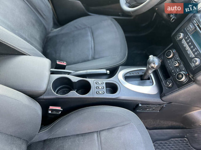 Белый Ниссан Кашкай, объемом двигателя 1.6 л и пробегом 167 тыс. км за 10000 $, фото 9 на Automoto.ua