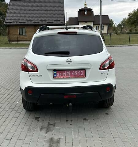 Белый Ниссан Кашкай, объемом двигателя 1.5 л и пробегом 229 тыс. км за 10850 $, фото 5 на Automoto.ua