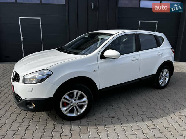 Белый Ниссан Кашкай, объемом двигателя 1.5 л и пробегом 229 тыс. км за 11600 $, фото 1 на Automoto.ua