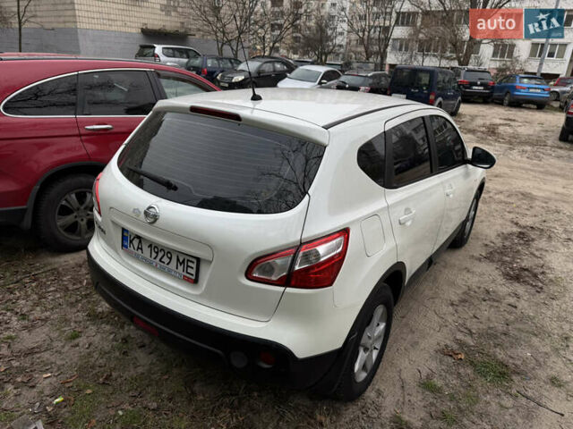 Білий Ніссан Кашкай, об'ємом двигуна 1.6 л та пробігом 175 тис. км за 11000 $, фото 29 на Automoto.ua