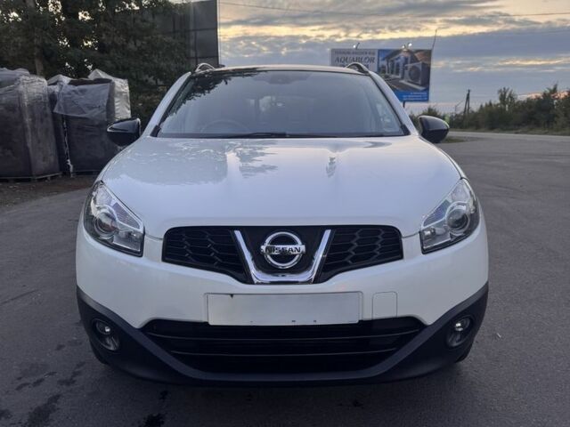 Белый Ниссан Кашкай, объемом двигателя 1.5 л и пробегом 199 тыс. км за 4149 $, фото 1 на Automoto.ua