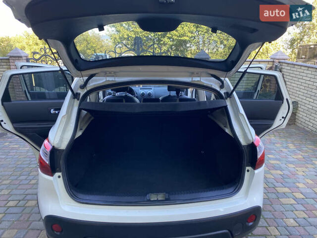 Білий Ніссан Кашкай, об'ємом двигуна 1.5 л та пробігом 219 тис. км за 11899 $, фото 29 на Automoto.ua