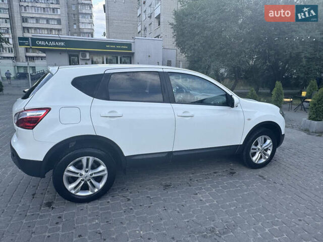 Білий Ніссан Кашкай, об'ємом двигуна 1.5 л та пробігом 208 тис. км за 11600 $, фото 4 на Automoto.ua