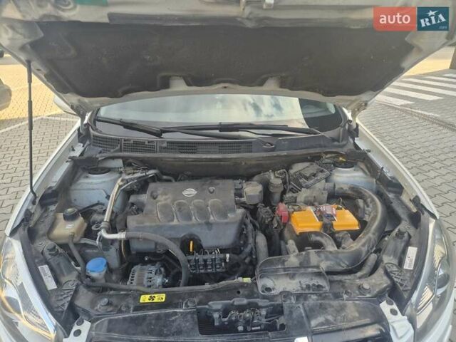 Ниссан Кашкай 2013 в Тернополе на Automoto.ua Белый Ниссан Кашкай, объемом двигателя 2 л и пробегом 135 тыс. км за 10900 $, фото 32 на Automoto.ua