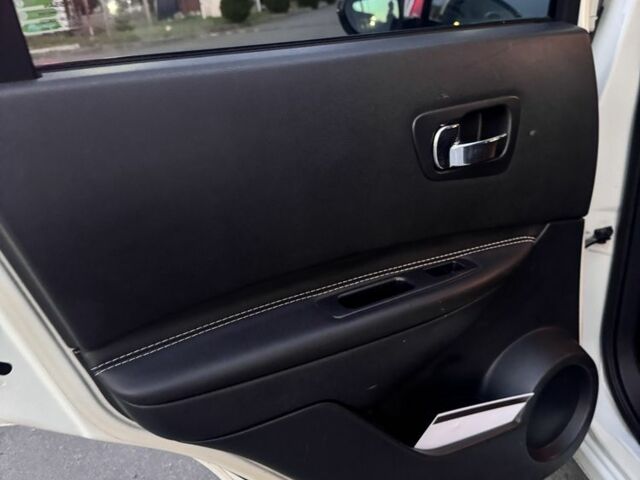 Белый Ниссан Кашкай, объемом двигателя 1.5 л и пробегом 199 тыс. км за 4149 $, фото 12 на Automoto.ua