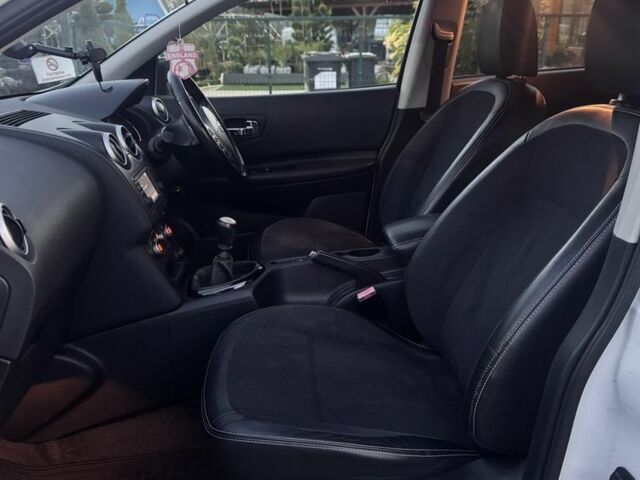 Белый Ниссан Кашкай, объемом двигателя 1.5 л и пробегом 199 тыс. км за 4149 $, фото 10 на Automoto.ua