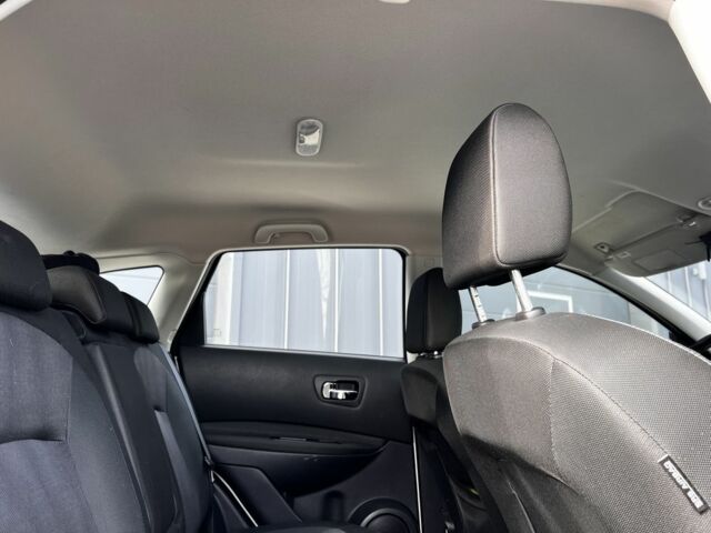 Белый Ниссан Кашкай, объемом двигателя 1.5 л и пробегом 227 тыс. км за 11600 $, фото 15 на Automoto.ua