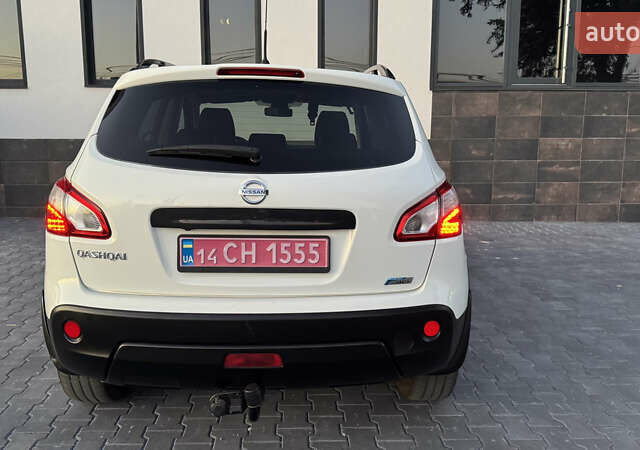 Белый Ниссан Кашкай, объемом двигателя 1.6 л и пробегом 231 тыс. км за 12399 $, фото 8 на Automoto.ua