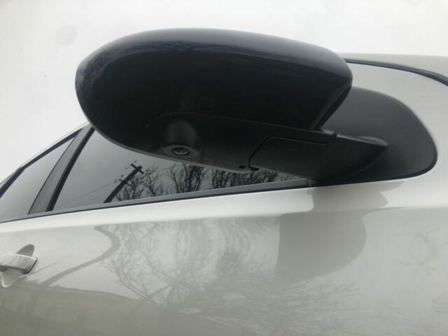 Белый Ниссан Кашкай, объемом двигателя 2 л и пробегом 220 тыс. км за 11000 $, фото 16 на Automoto.ua