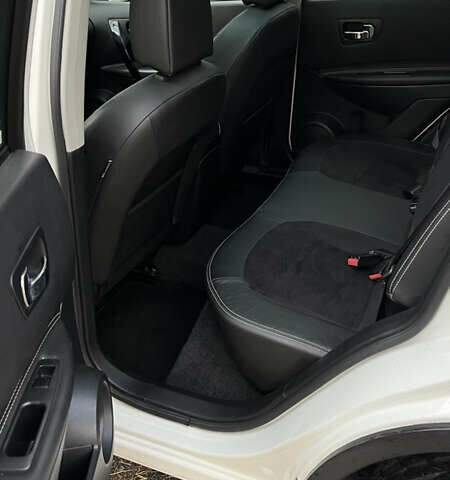 Ниссан Кашкай 2013 в Решетиловке на Automoto.ua Белый Ниссан Кашкай, объемом двигателя 1.6 л и пробегом 228 тыс. км за 11400 $, фото 23 на Automoto.ua