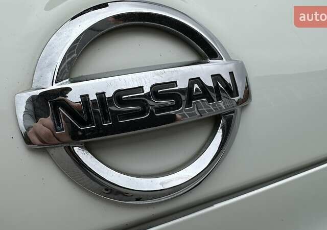 Белый Ниссан Кашкай, объемом двигателя 1.5 л и пробегом 229 тыс. км за 10850 $, фото 6 на Automoto.ua