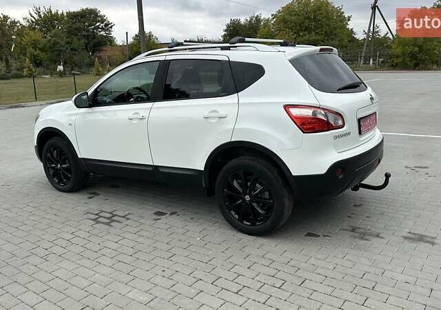 Белый Ниссан Кашкай, объемом двигателя 1.5 л и пробегом 229 тыс. км за 10850 $, фото 4 на Automoto.ua