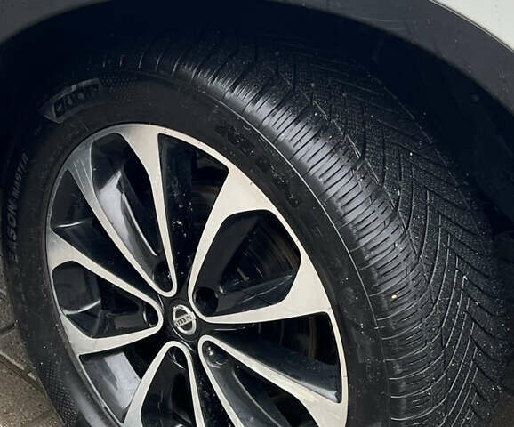 Белый Ниссан Кашкай, объемом двигателя 1.6 л и пробегом 182 тыс. км за 11399 $, фото 34 на Automoto.ua