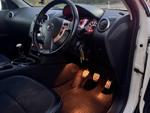 Белый Ниссан Кашкай, объемом двигателя 1.5 л и пробегом 199 тыс. км за 4149 $, фото 17 на Automoto.ua