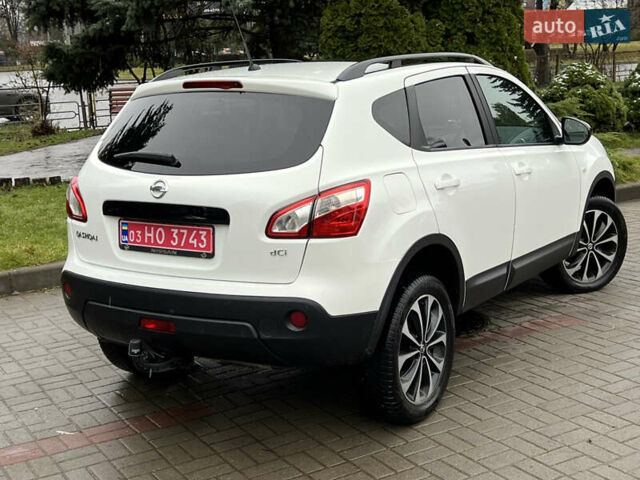 Белый Ниссан Кашкай, объемом двигателя 1.6 л и пробегом 182 тыс. км за 11399 $, фото 9 на Automoto.ua