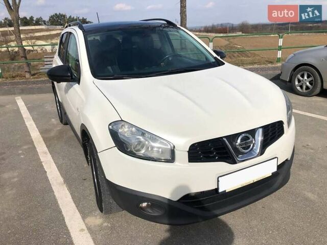 Белый Ниссан Кашкай, объемом двигателя 2 л и пробегом 265 тыс. км за 12500 $, фото 15 на Automoto.ua