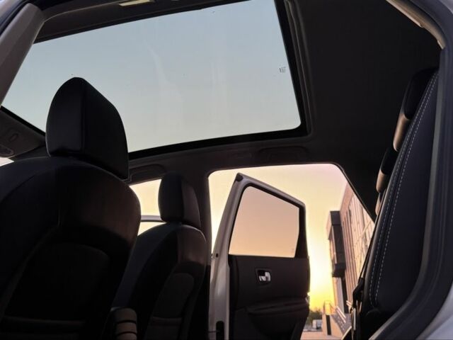 Белый Ниссан Кашкай, объемом двигателя 1.6 л и пробегом 231 тыс. км за 12399 $, фото 17 на Automoto.ua