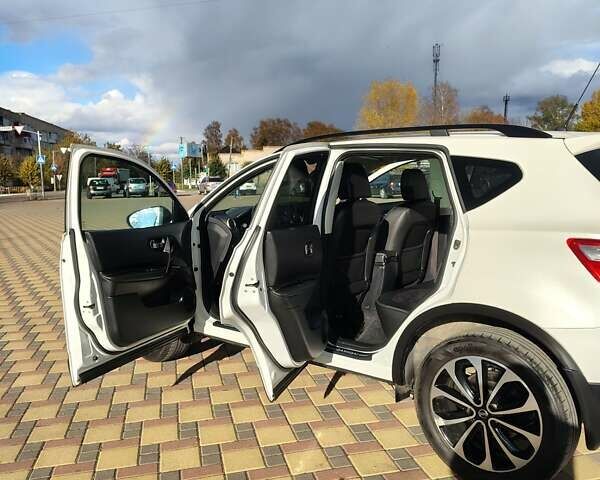 Белый Ниссан Кашкай, объемом двигателя 1.5 л и пробегом 186 тыс. км за 11900 $, фото 22 на Automoto.ua