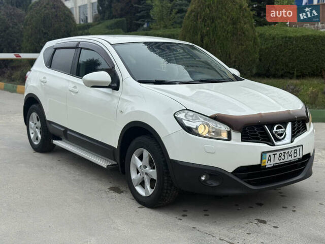 Белый Ниссан Кашкай, объемом двигателя 2 л и пробегом 139 тыс. км за 12800 $, фото 2 на Automoto.ua