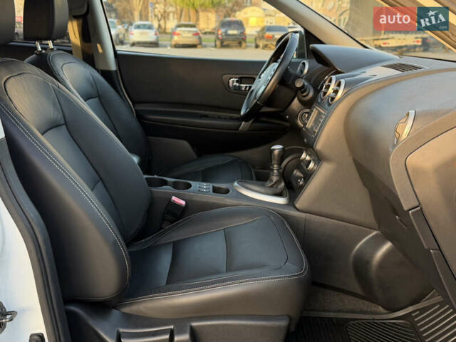 Белый Ниссан Кашкай, объемом двигателя 1.5 л и пробегом 220 тыс. км за 13500 $, фото 40 на Automoto.ua