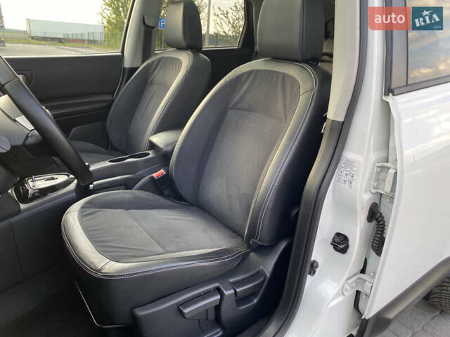 Белый Ниссан Кашкай, объемом двигателя 2 л и пробегом 207 тыс. км за 13500 $, фото 30 на Automoto.ua