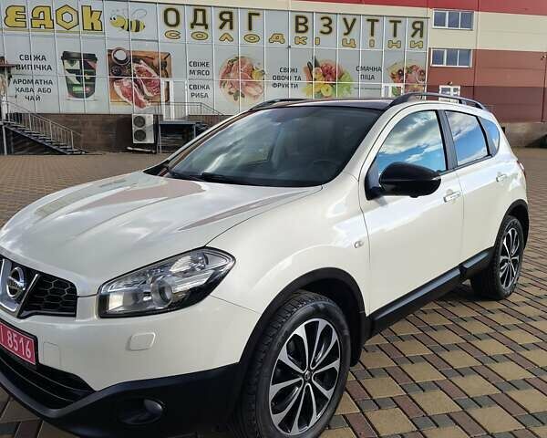 Белый Ниссан Кашкай, объемом двигателя 1.5 л и пробегом 186 тыс. км за 11900 $, фото 5 на Automoto.ua