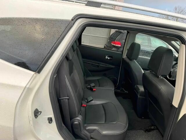 Білий Ніссан Кашкай, об'ємом двигуна 1.6 л та пробігом 85 тис. км за 8000 $, фото 11 на Automoto.ua