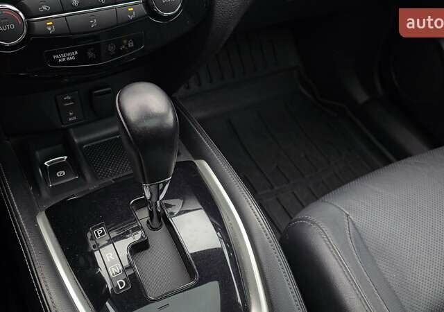 Білий Ніссан Кашкай, об'ємом двигуна 1.6 л та пробігом 103 тис. км за 16500 $, фото 13 на Automoto.ua