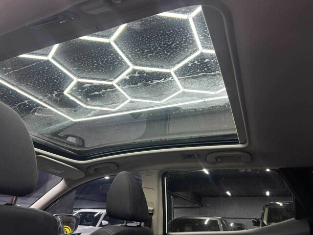 Белый Ниссан Кашкай, объемом двигателя 1.6 л и пробегом 220 тыс. км за 15000 $, фото 13 на Automoto.ua