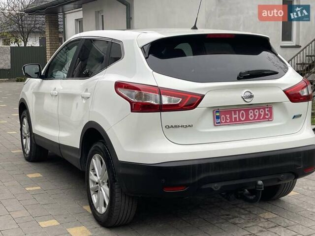 Белый Ниссан Кашкай, объемом двигателя 1.5 л и пробегом 244 тыс. км за 14999 $, фото 5 на Automoto.ua